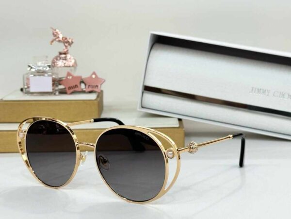 Luxury branded ladie's sunglasses