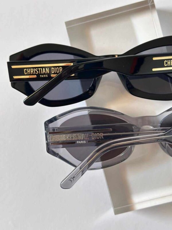 Luxury branded ladie's sunglasses